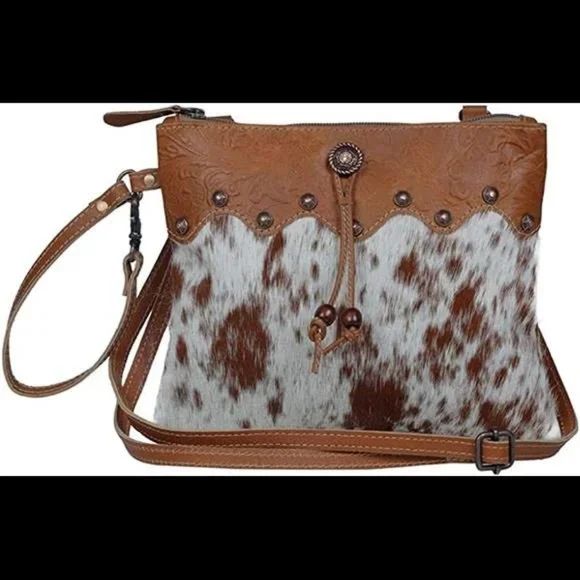 HANDMADE Small Zip Top Brown Cowhide Shoulder Bag - Picture 4 of 7